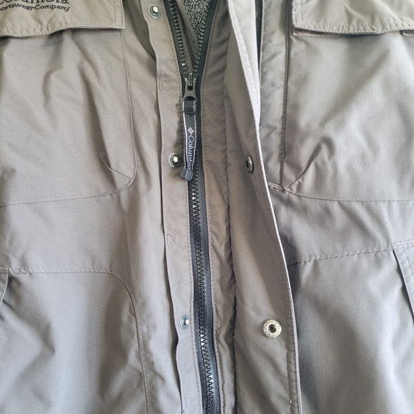 Men's Columbia Jacket - Picture 9 of 13